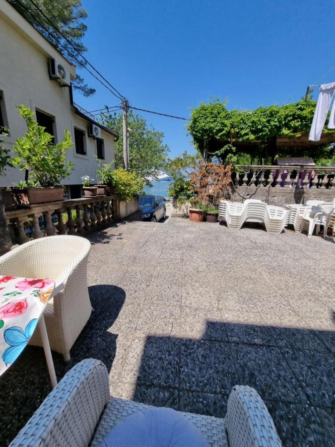 Apartment Jovan2,On The Beach With Free Wi-Fi Kotor Exterior photo